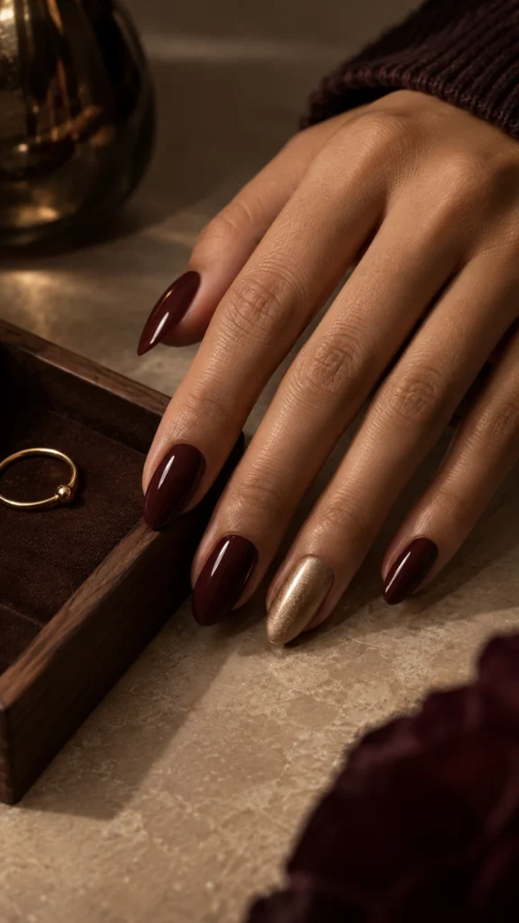 Cherry Mocha with Gold Accent Nail